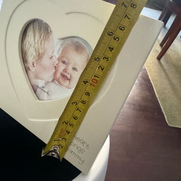 GUC hallmark picture frame heart “my heart belongs to mommy”fits 4x6 pic - Picture 6 of 7